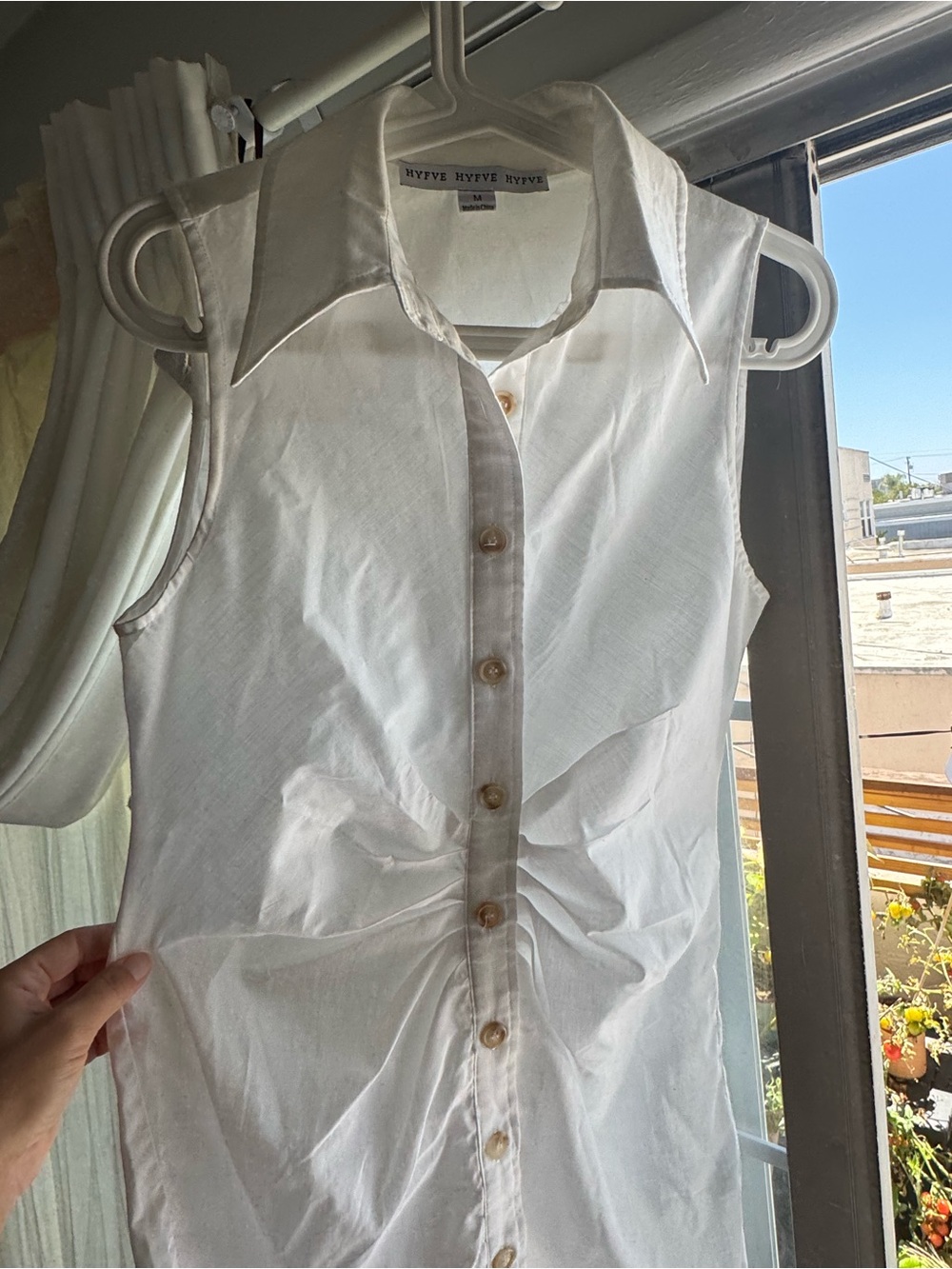 Sleeveless White Button-Down Shirt Dress with Collar